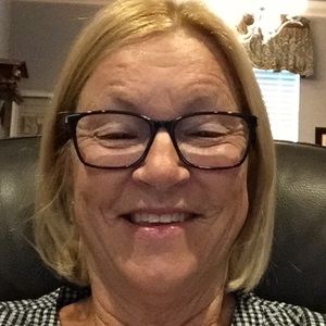 Meet your Posher, Suzanne